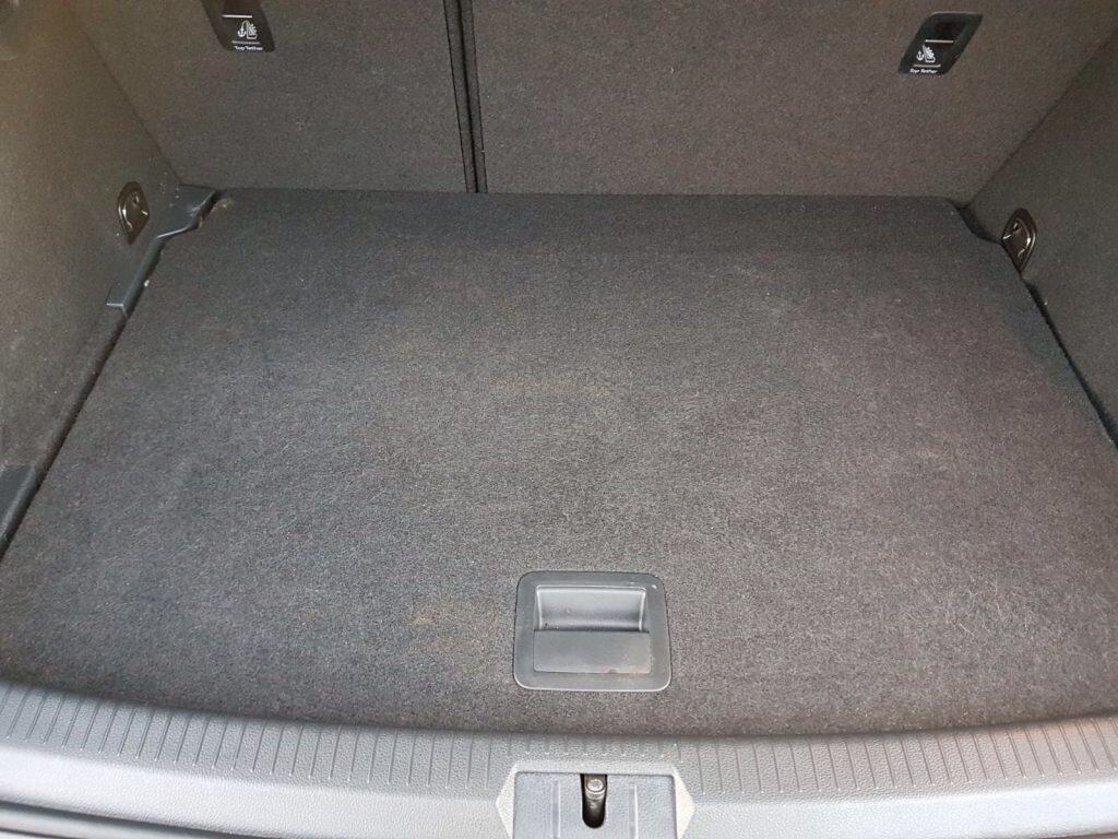 How Do You Clean Pet Hair From A Car Prestige Mobile Car Valeting