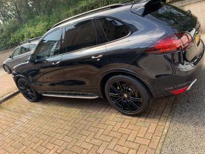 How do you Clean a Black Car Without Scratching It?