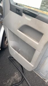 how to clean mud off car interior plastic